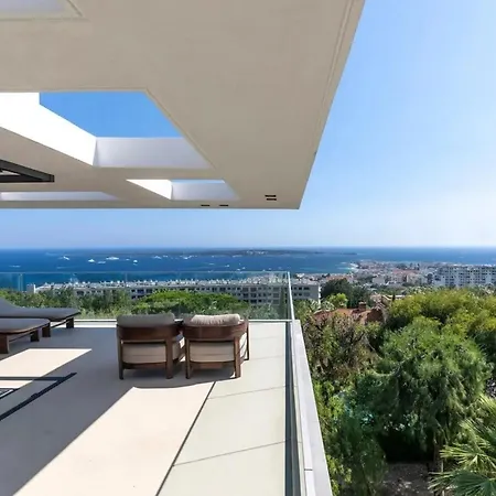 Luxury Turner In Villa *