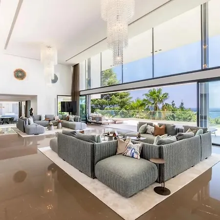 Luxury Turner In
