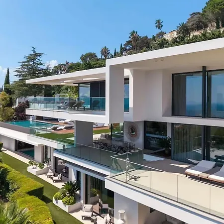Luxury Turner In Cannes