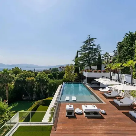 Luxury Turner In *