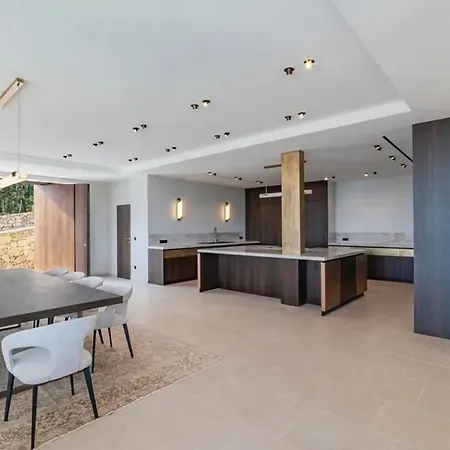 Luxury Turner In Cannes