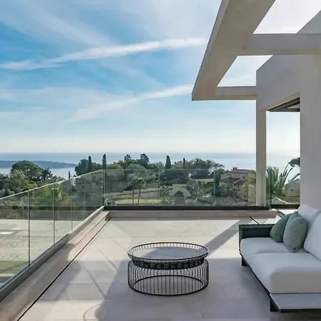 Luxury Turner In * Cannes