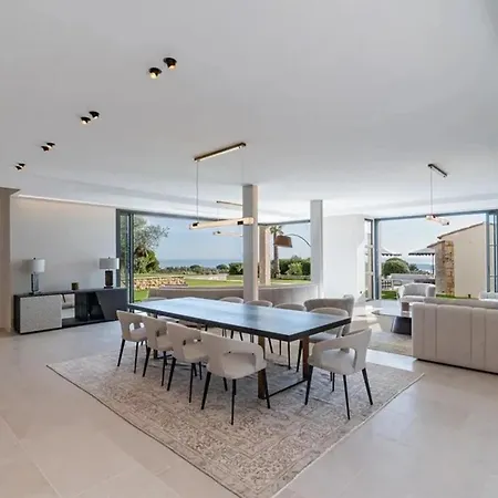 Luxury Turner In