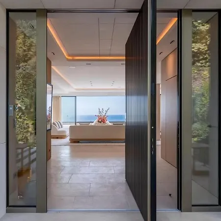 Luxury Turner In